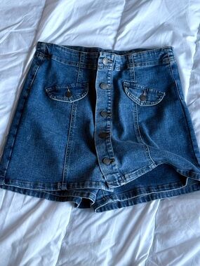 Light Wash Denim Skort High Rise Button Front Mini Y2K Model Off Duty Size S